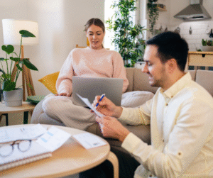 Estratégias de crédito para gerenciar despesas mensais: faça suas finanças funcionarem a seu favor